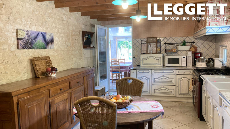 Propriété - 385 m² - 11 pièces