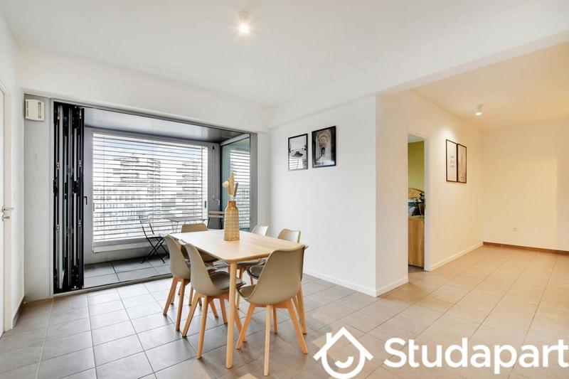 Chambre - 9 m² - 1 pièce