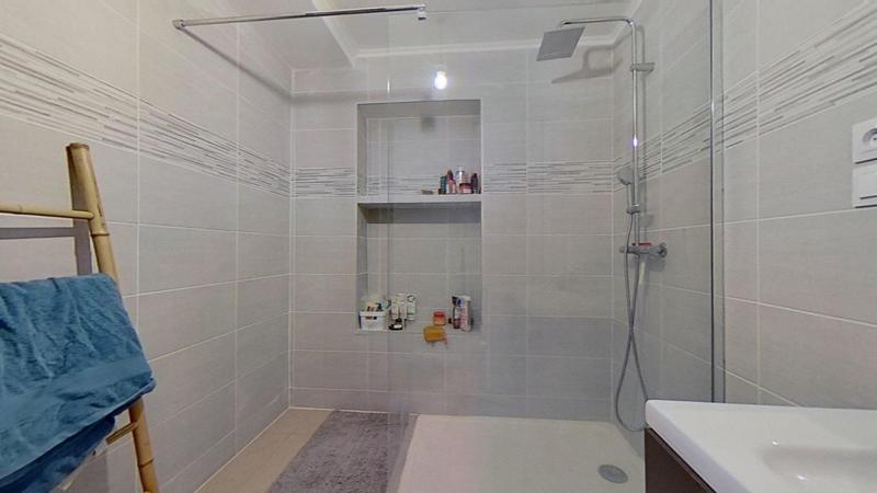 Chambre - 78 m² - 4 pièces