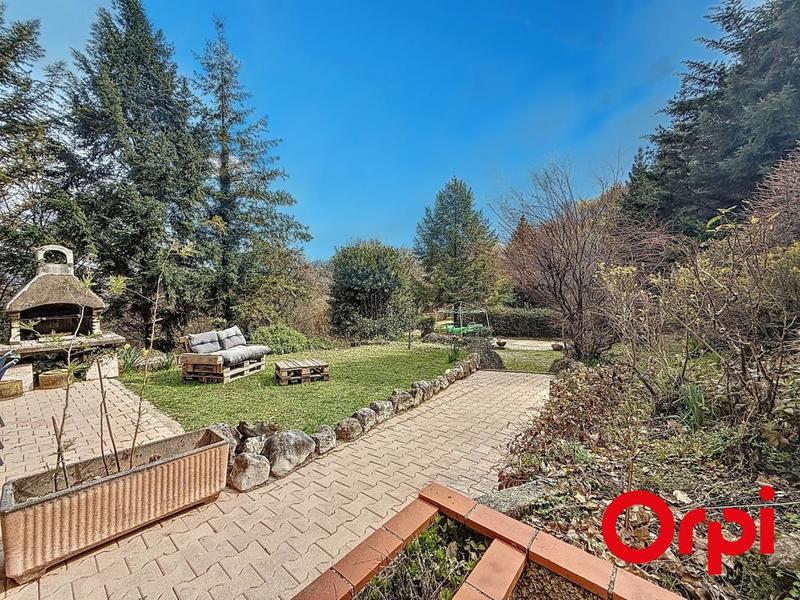 Maison - 198 m² - 8 pièces