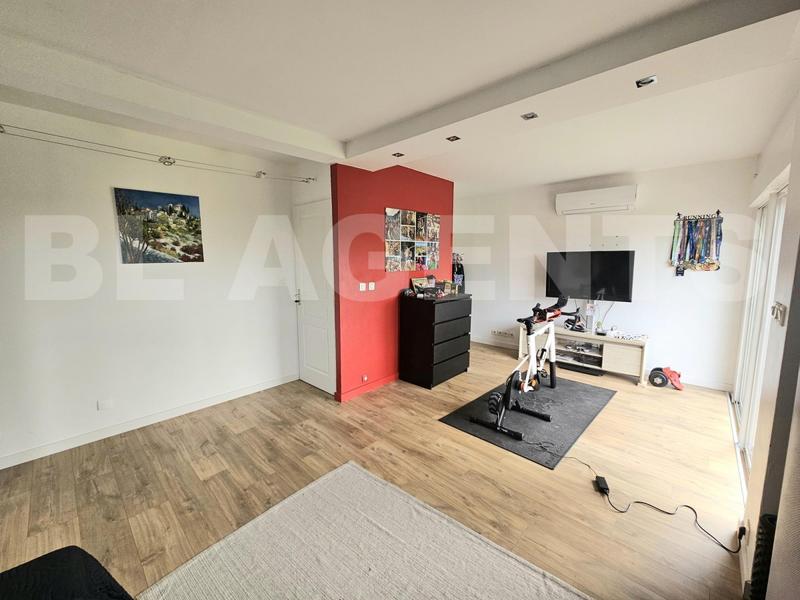 Maison - 145 m² - 6 pièces