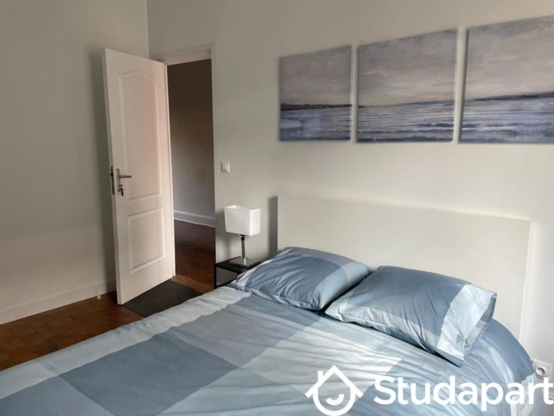 Chambre - 13 m² - 1 pièce