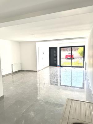 Maison traditionnelle - 76 m² - 4 pièces