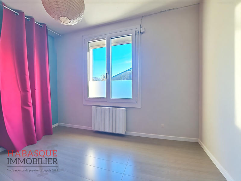 Maison - 98 m² - 7 pièces