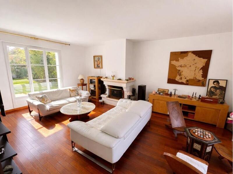 Maison - 174 m² - 8 pièces