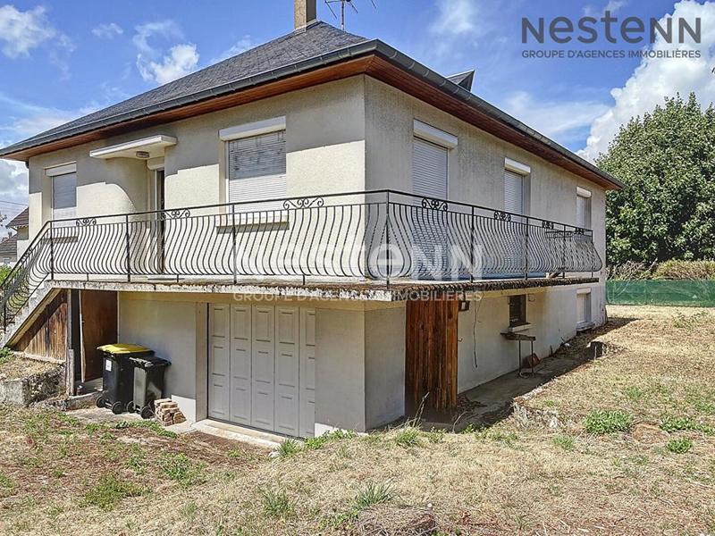 Demeure - 92 m² - 6 pièces