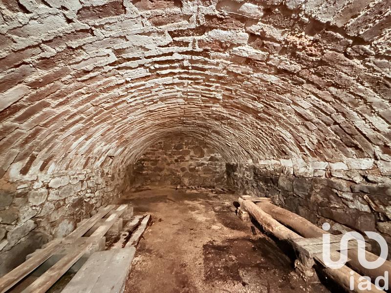 Maison - 202 m² - 9 pièces