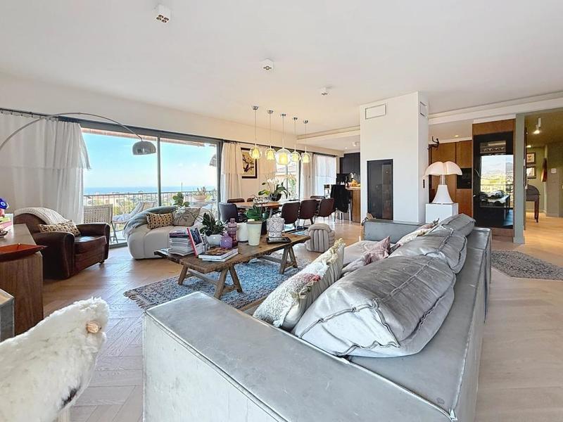 Appartement - 141 m² - 5 pièces