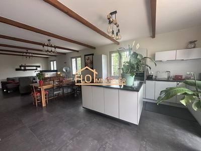 Maison - 188 m² - 4 pièces