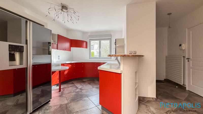 Maison - 142 m² - 6 pièces