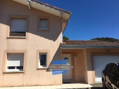 Maison - 96 m² - 4 pièces