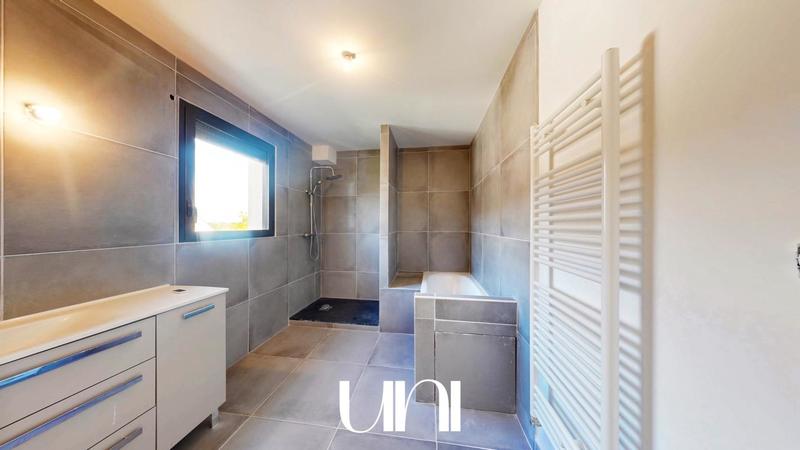 Maison - 108 m² - 6 pièces