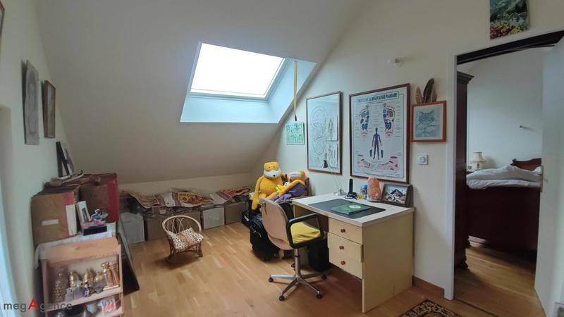 Maison - 200 m² - 12 pièces