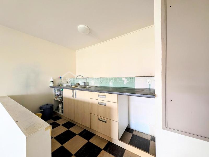 Bureau - 117 m² - 5 pièces