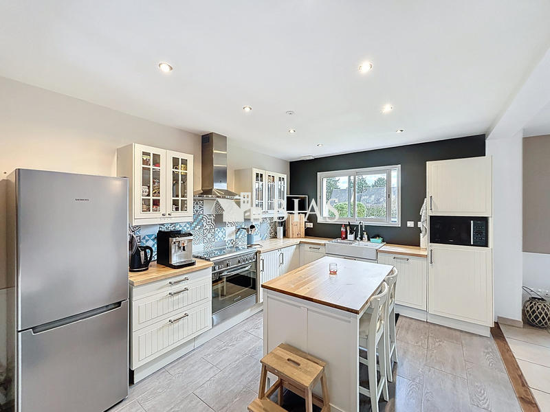 Maison - 147 m² - 6 pièces