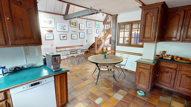 Maison - 206 m² - 9 pièces