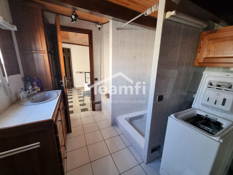 Maison - 226 m² - 8 pièces