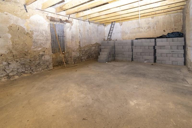 Maison traditionnelle - 356 m² - 4 pièces