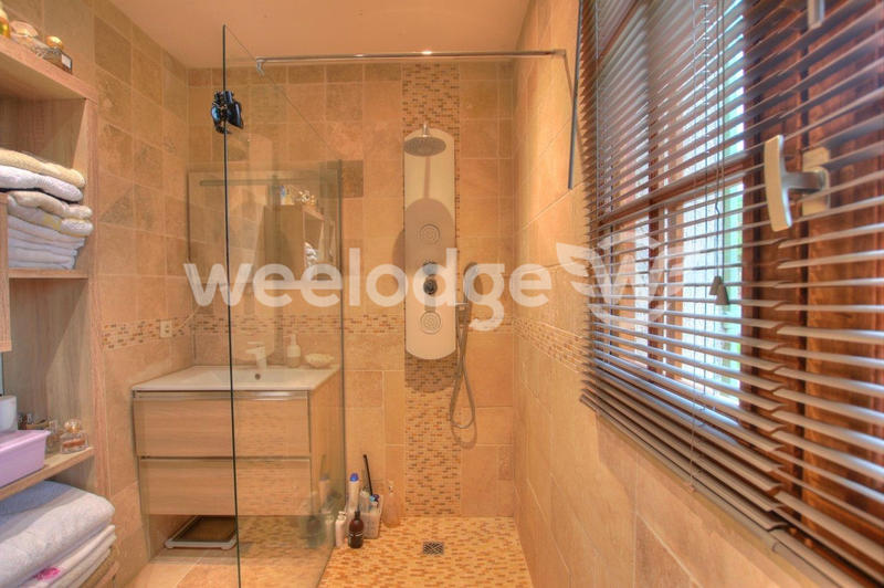 Maison - 140 m² - 7 pièces