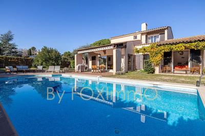 Maison - 147 m² - 6 pièces