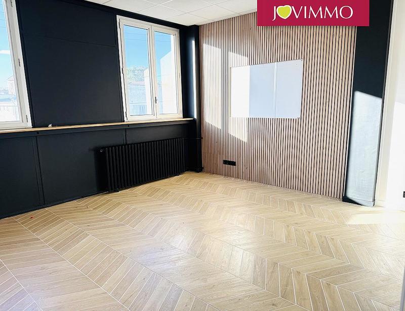 Bureau - 315 m² - 13 pièces