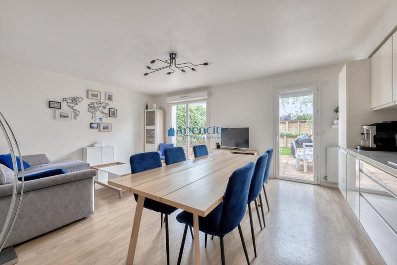 Maison - 86 m² - 5 pièces