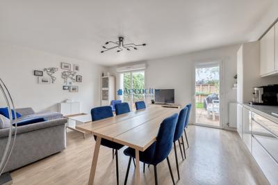 Maison - 86 m² - 5 pièces