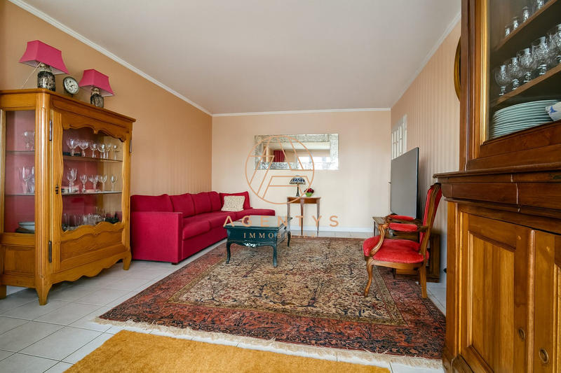 Appartement - 84 m² - 4 pièces