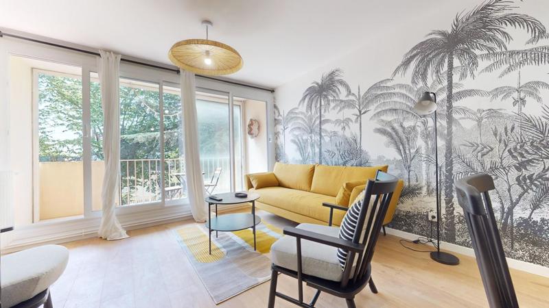 Appartement - 89 m² - 6 pièces