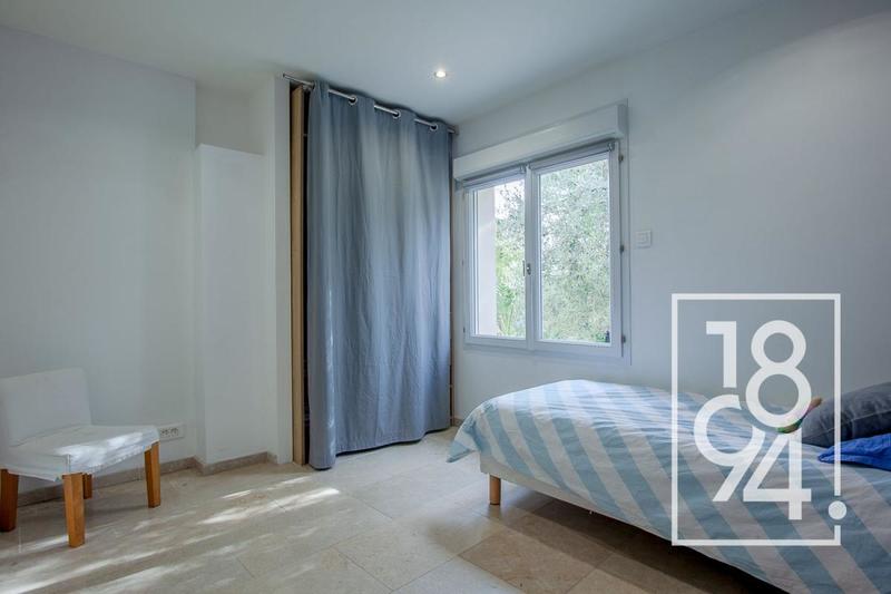 Maison - 213 m² - 5 pièces