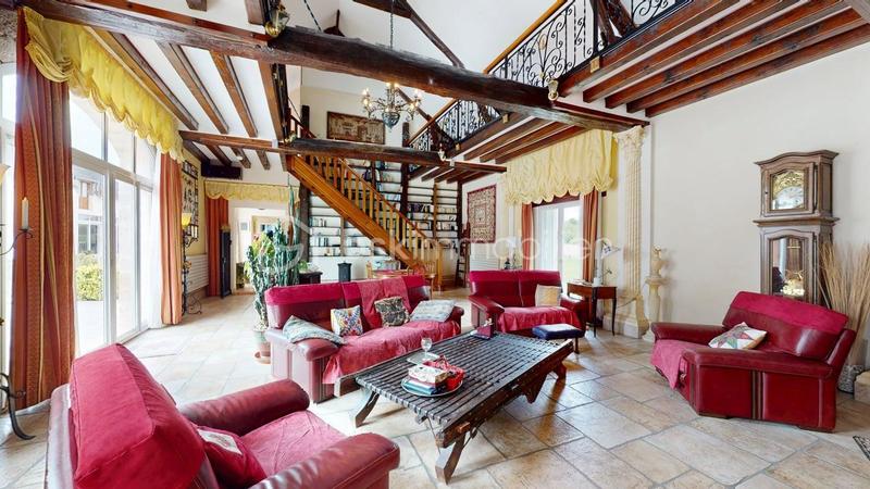 Demeure - 420 m² - 11 pièces