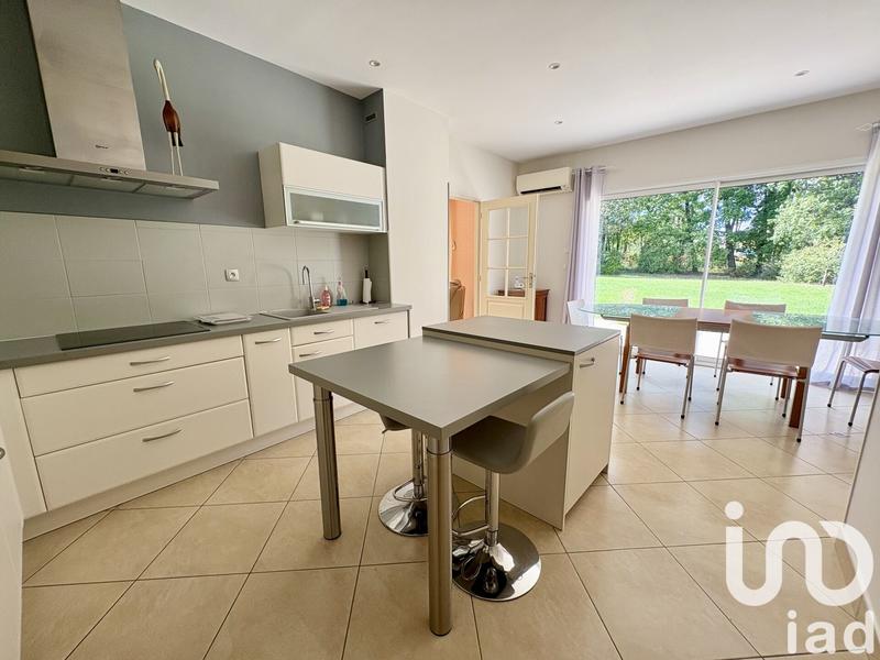 Maison - 224 m² - 8 pièces