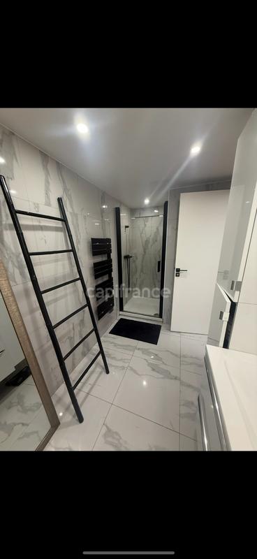 Appartement - 112 m² - 5 pièces