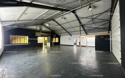 Local d'activité / Entrepôt - 536 m²