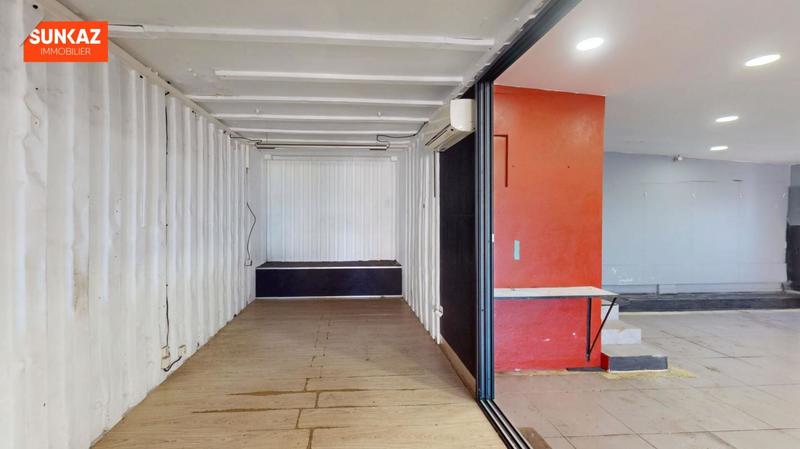 Local commercial - 120 m² - 1 pièce