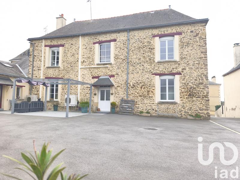 Maison - 175 m² - 9 pièces