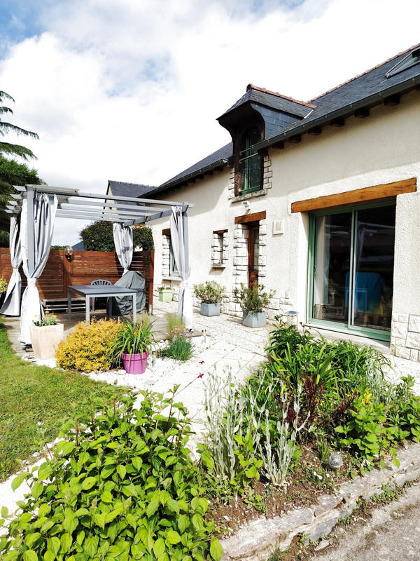 Maison - 137 m² - 7 pièces