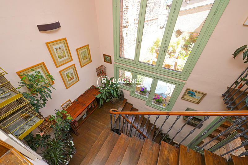 Maison - 286 m² - 6 pièces