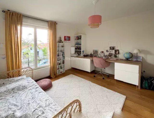 Maison - 170 m² - 7 pièces