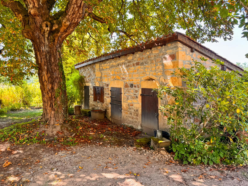 Maison - 346 m² - 11 pièces