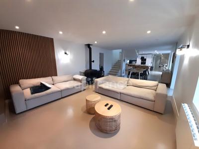 Maison - 163 m² - 5 pièces