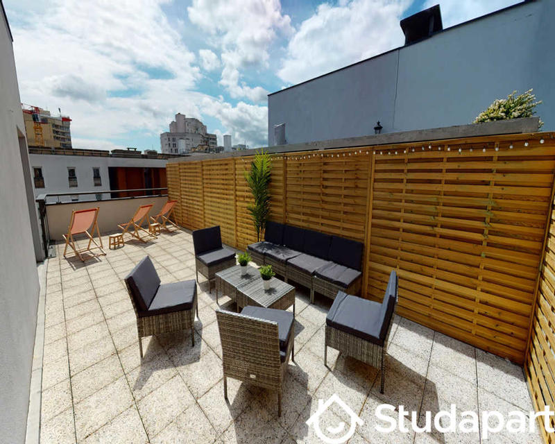 Chambre - 140 m² - 1 pièce