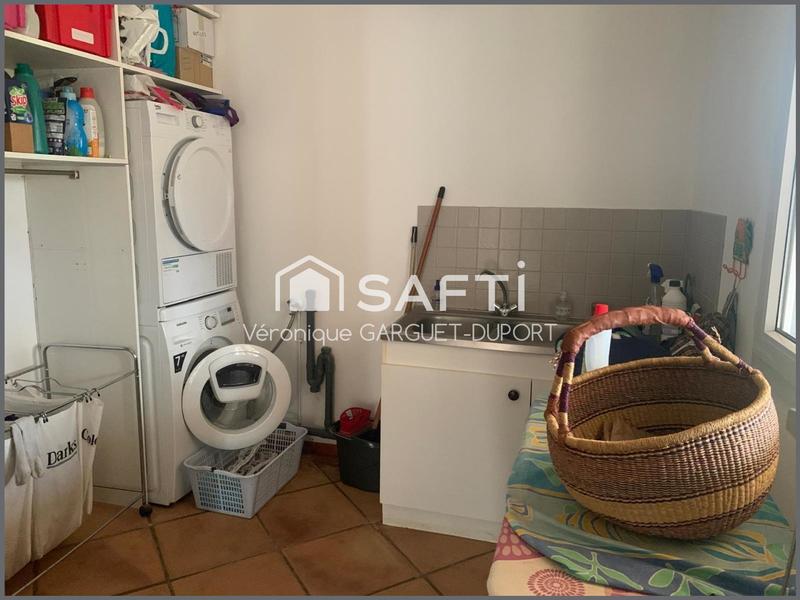 Maison - 218 m² - 8 pièces