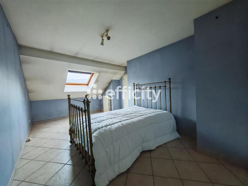 Appartement - 181 m² - 5 pièces