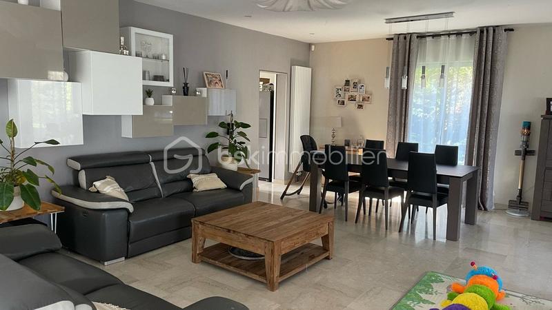 Maison d'architecte - 328 m² - 8 pièces