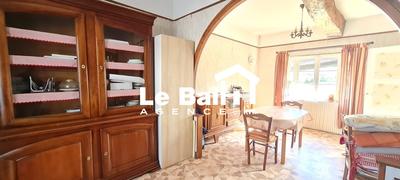 Maison - 93 m² - 5 pièces