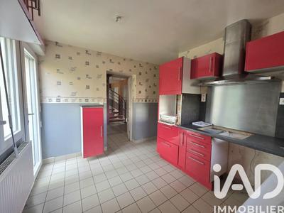 Maison - 128 m² - 7 pièces