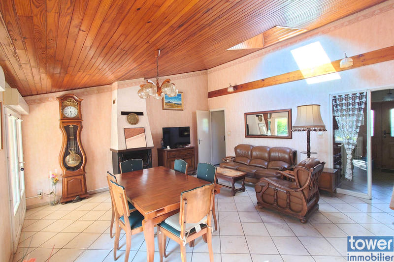 Maison - 109 m² - 7 pièces