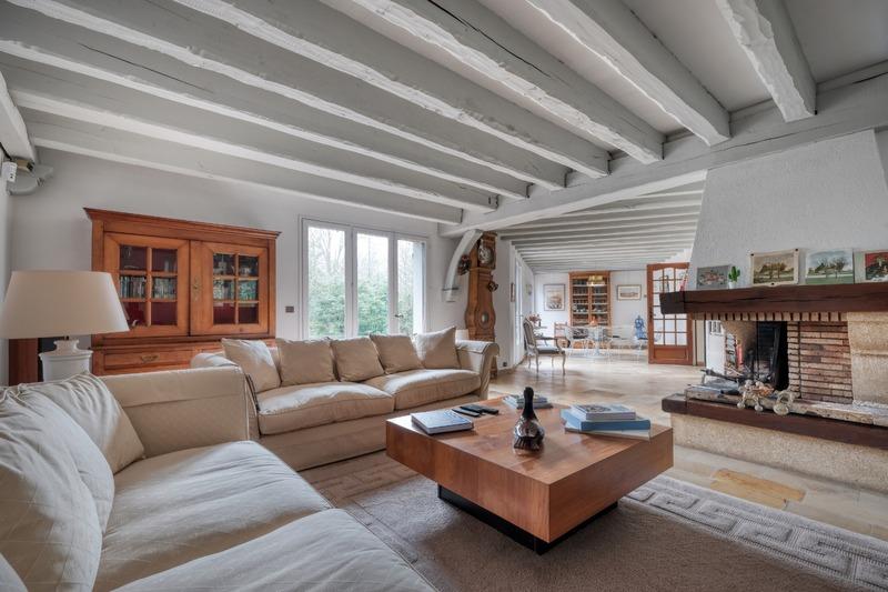 Maison - 200 m² - 6 pièces