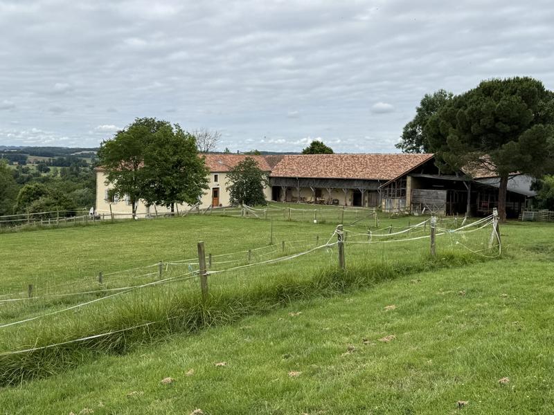 Maison ancienne - 284 m² - 8 pièces